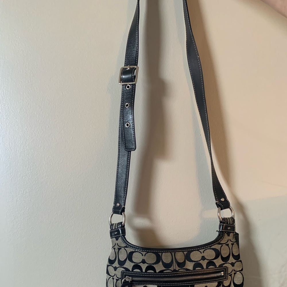 Coach Handbag - Picture 3 of 5